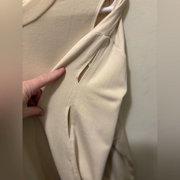 LNA Karl Cream Cut-Out Sweatshirt size Large - Picture 8 of 8